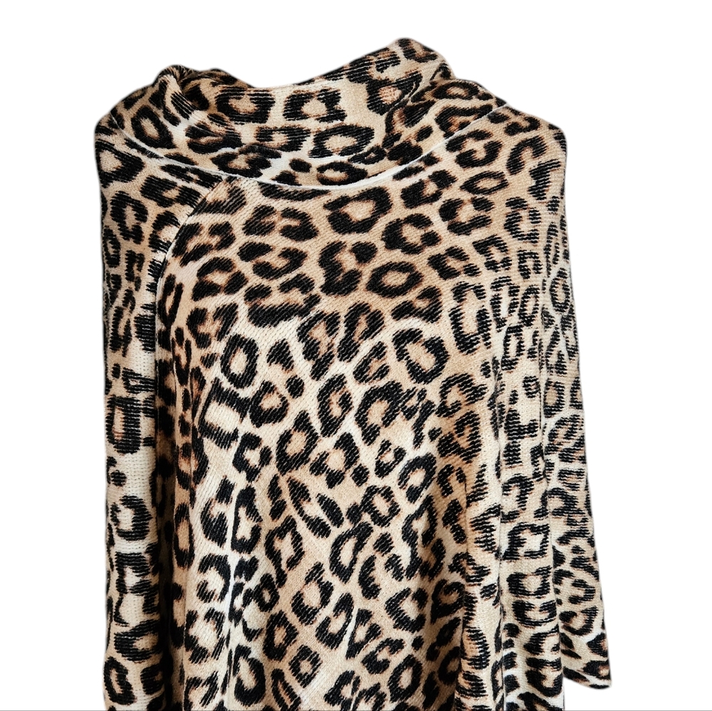 Chicos Cozy Leopard Animal Print Poncho/Shrug One Size Cowl Neck Fringed Boho - Picture 6 of 11